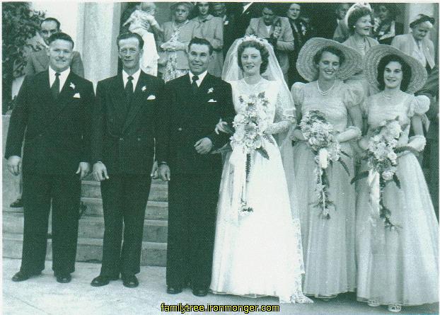 Barbara Ironmonger and Ken Froome on their wedding Day.
From L to R, Unknown, Lennard Thompson, Ken Froome, Barbara Ironmonger, Hilary Ironmonger, Unknown