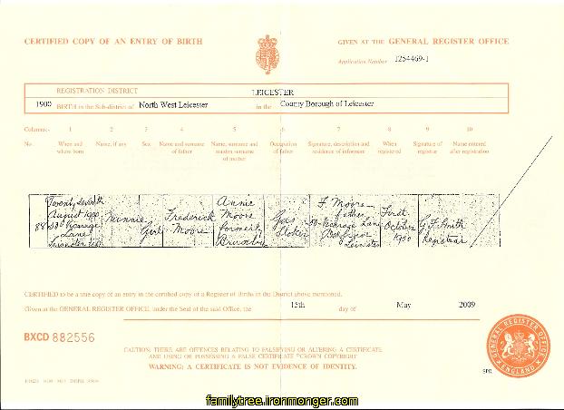 Minnie Moore - Birth Certificate August 1900